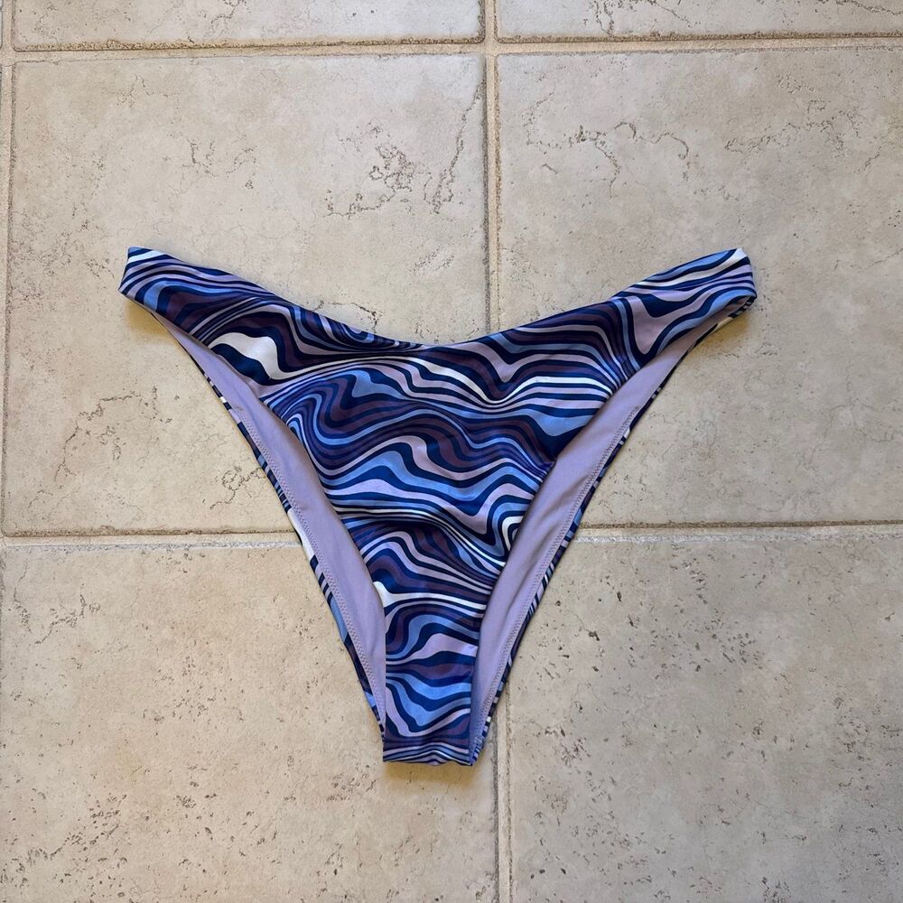 H&M Wavy Psychedelic Bikini Bottoms – Size Medium